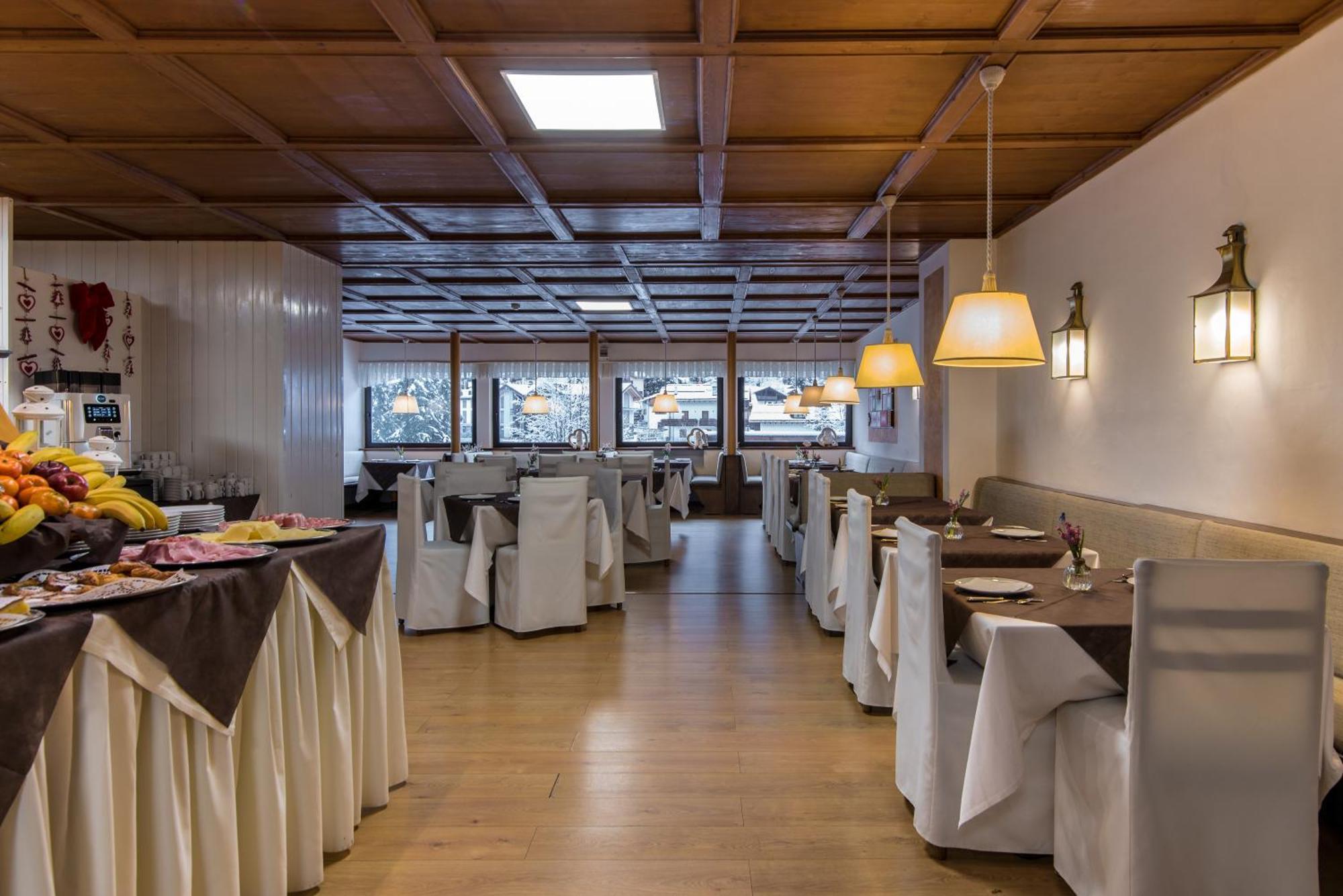 Hotel Colfosco San Martino Di Castrozza Eksteriør bilde