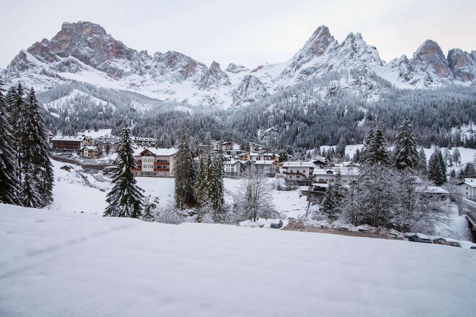 Hotel Colfosco San Martino Di Castrozza Eksteriør bilde